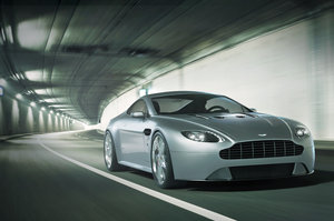 am vantage tunnel.jpg