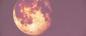 The Moon_trough_atmosphere.jpg